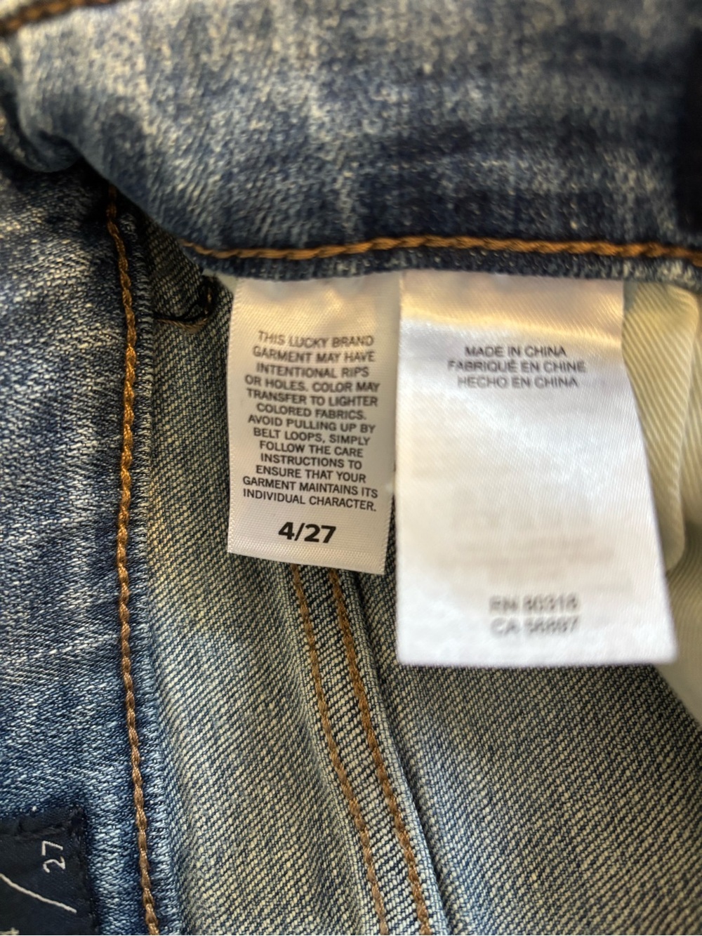 Lucky Brand Blue Light Wash Mid Rise Sienna Boyfriend Jeans - Picture 6 of 9